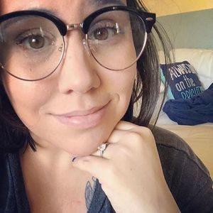 Meet your Posher, Nessa